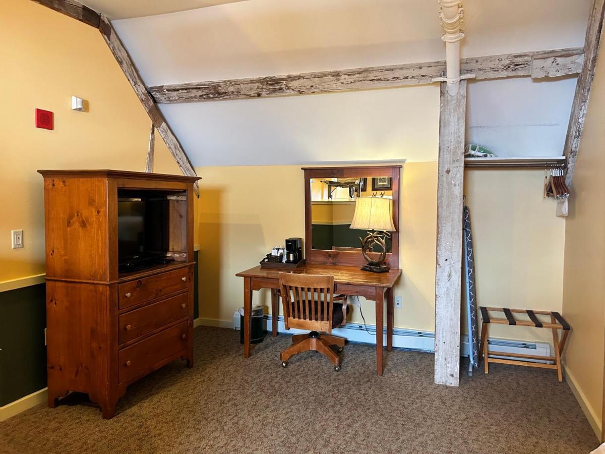 The Common Man Inn, Spa & Lodge 普利茅斯 外观 照片