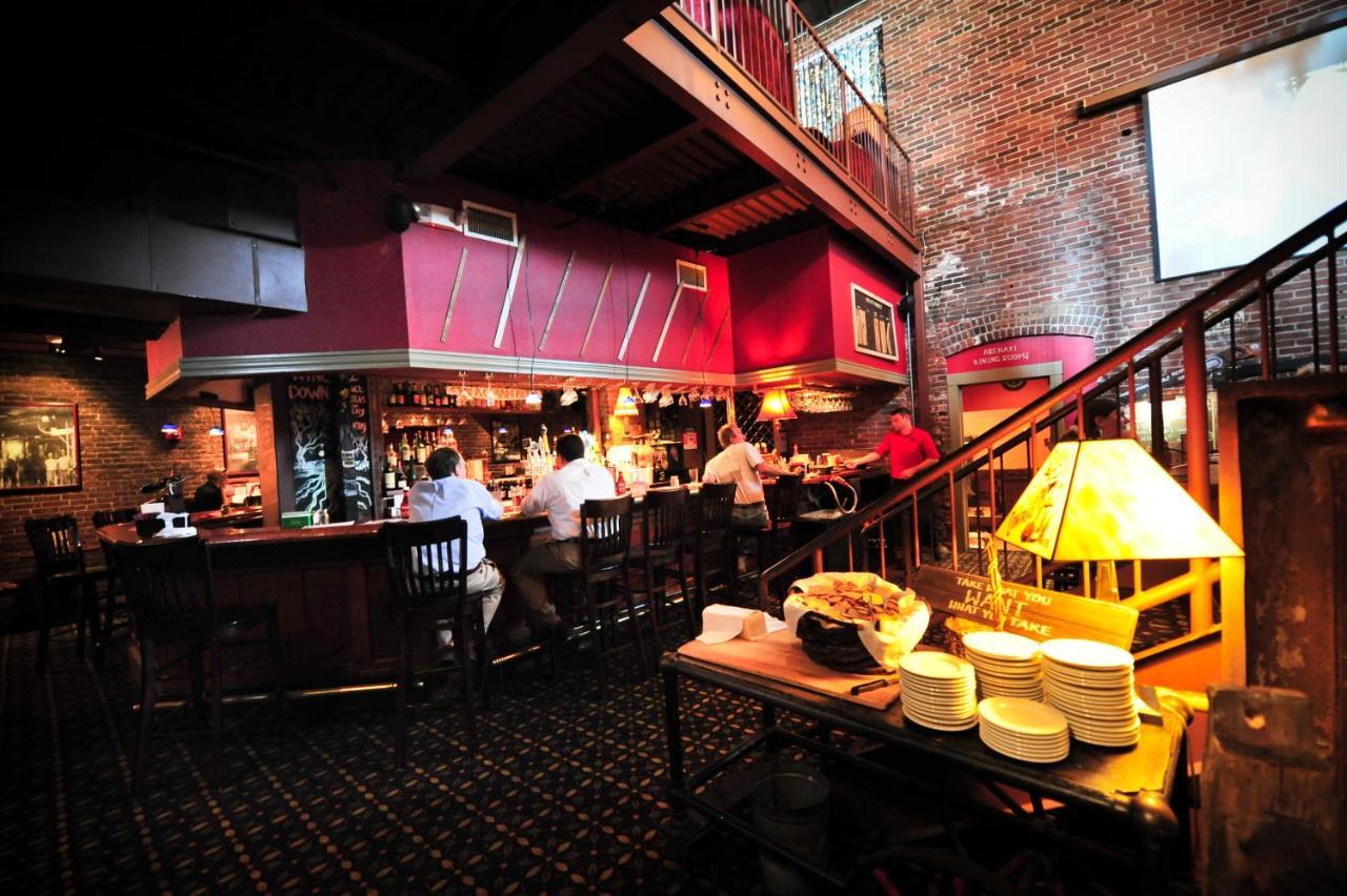 The Common Man Inn, Spa & Lodge 普利茅斯 外观 照片